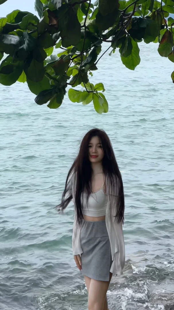 简约通勤森系时尚韩版休闲包臀时尚套装显瘦气质性感夏季长袖运动