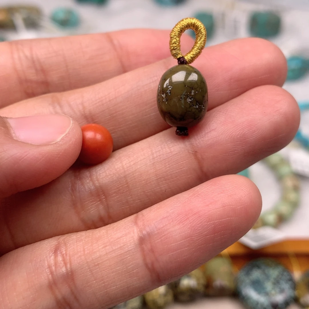 玛瑙/玉髓未镶嵌随形一颗