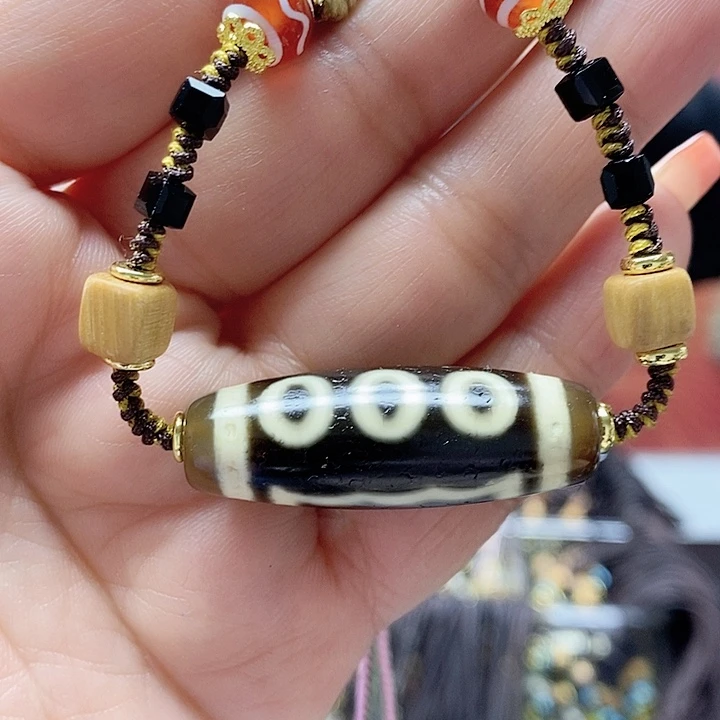 玛瑙/玉髓颈饰合金
