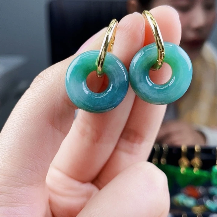 翡翠耳饰未镶嵌饰品