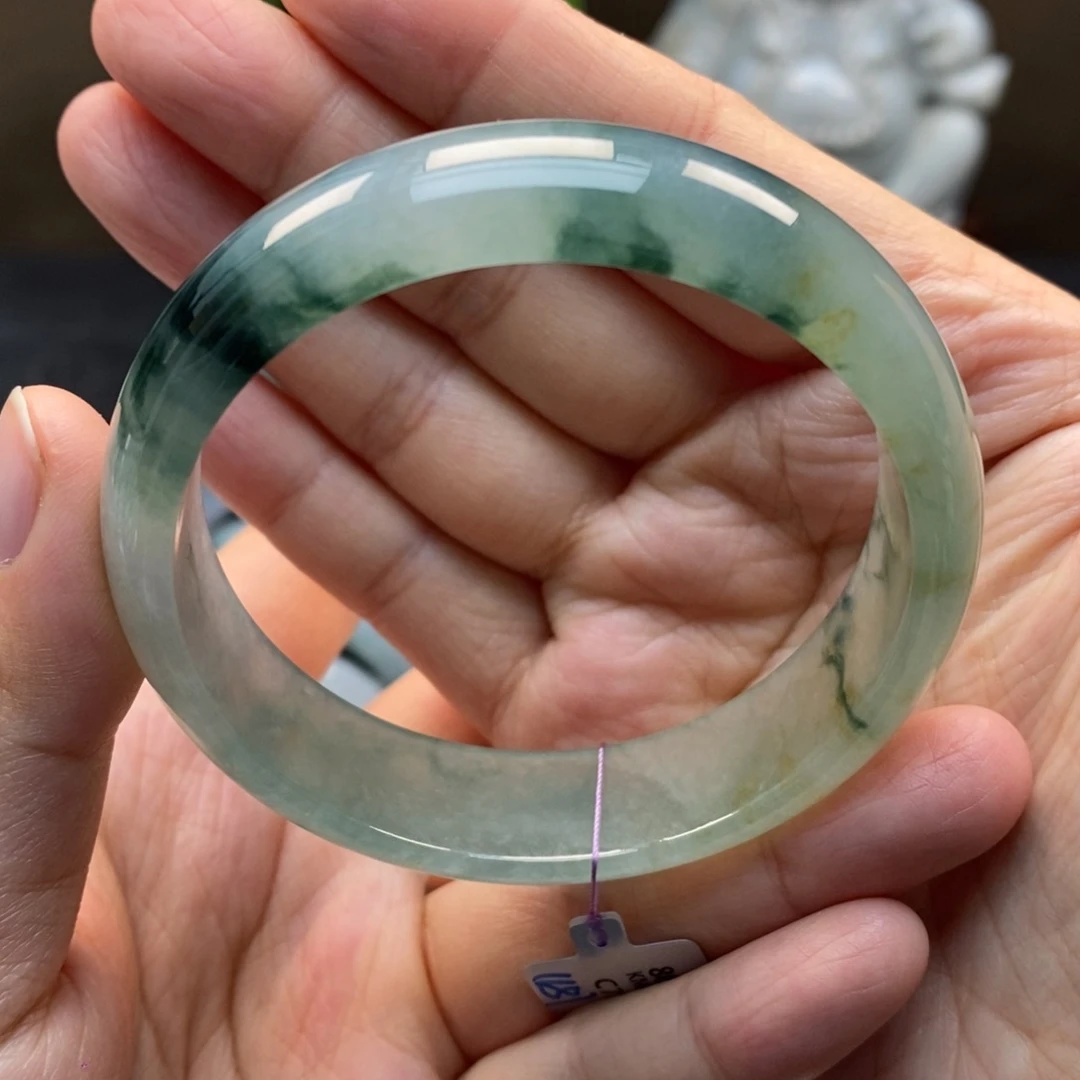 翡翠手镯未镶嵌天然