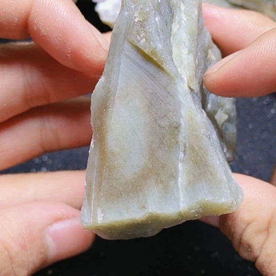 和田玉（糖玉）未镶嵌珠宝半成品