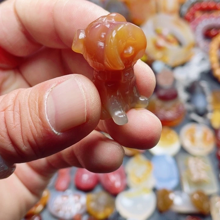 玛瑙/玉髓未镶嵌颈饰