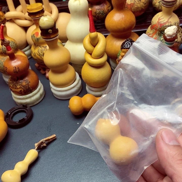 姗***姐有机玻璃精品品牌设计
