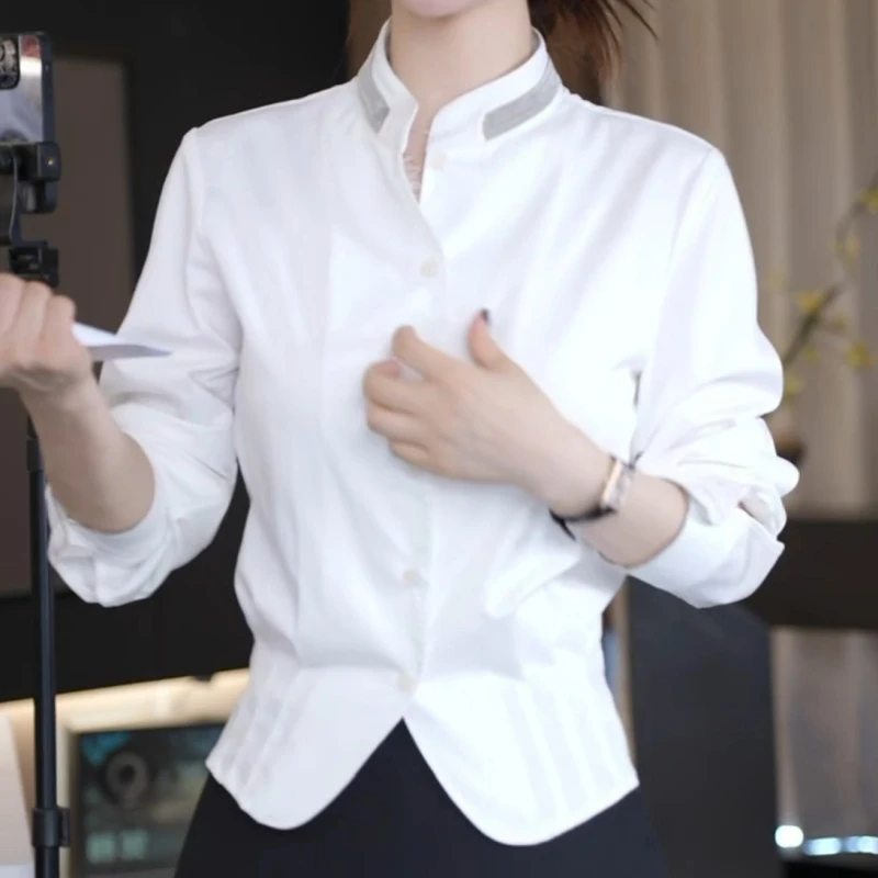 2025新款时尚垂坠爽滑闪耀珠链立领收腰衬衫LK2506081