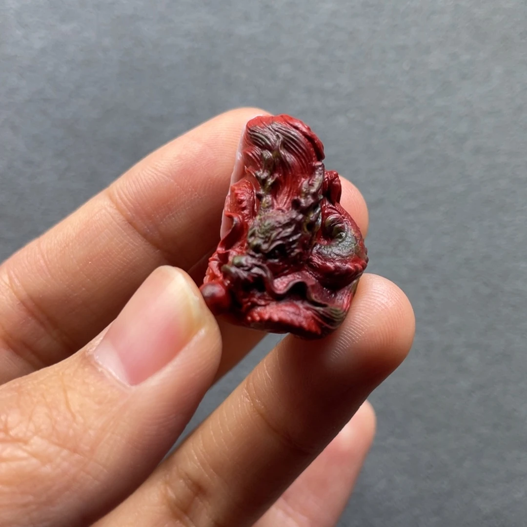 南红玛瑙配饰未镶嵌龙