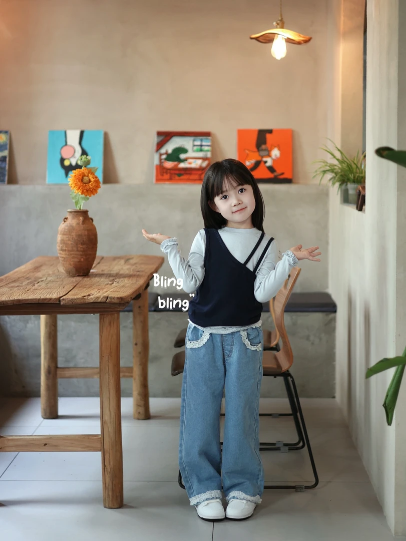 女童洋气套装春秋休闲时尚两件套韩系打底衫花边牛仔裤套装2025