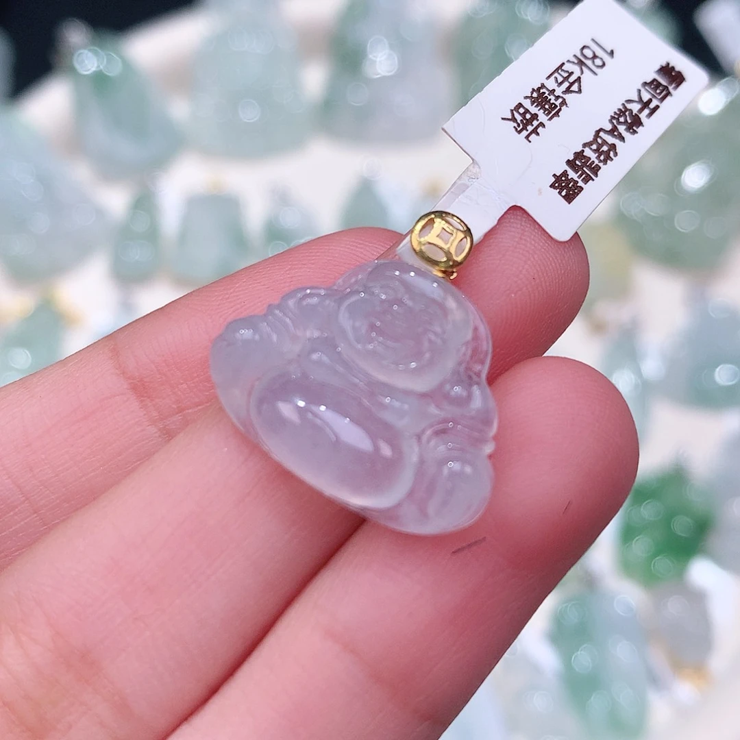 颈饰18K金镶嵌翡翠