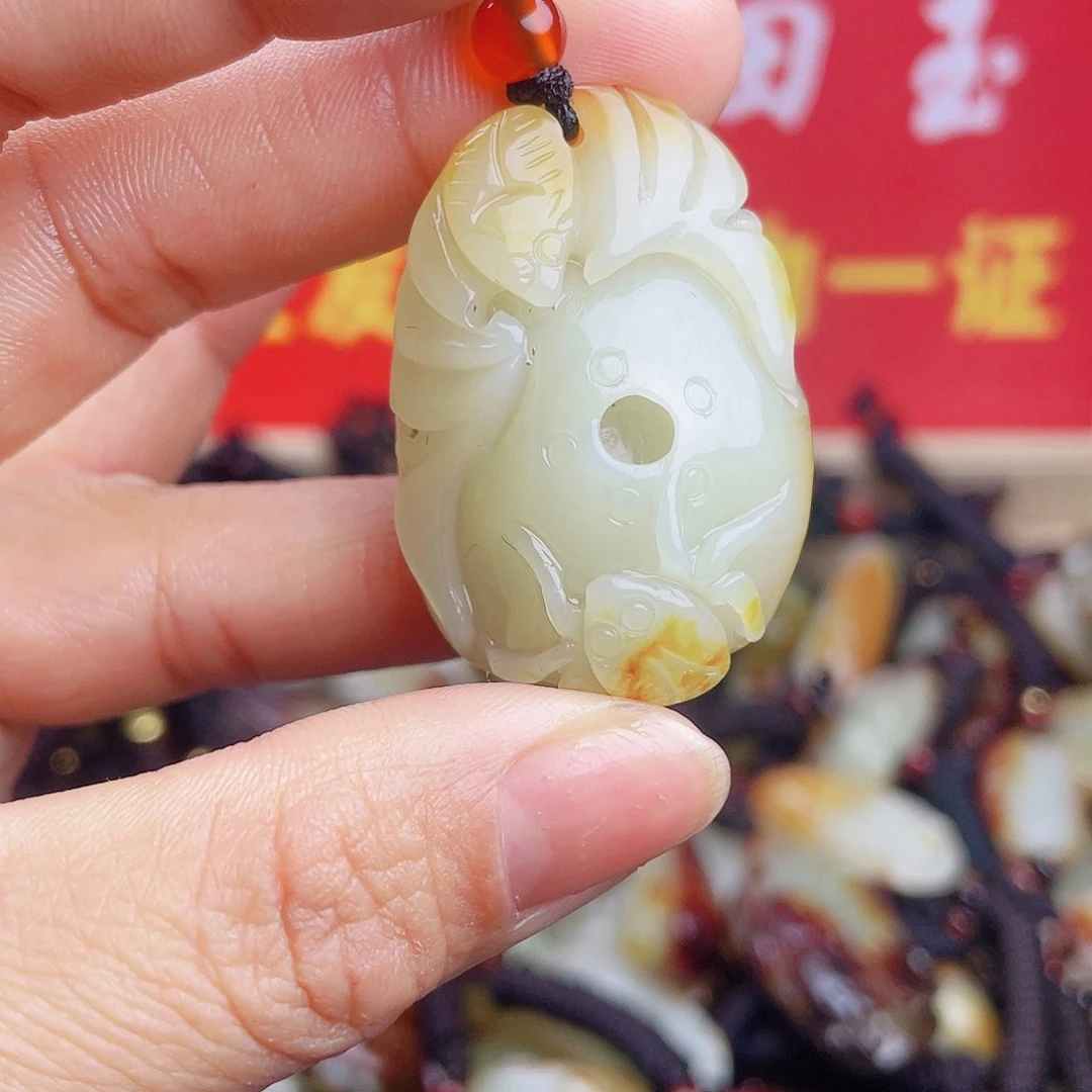 和田玉颈饰未镶嵌