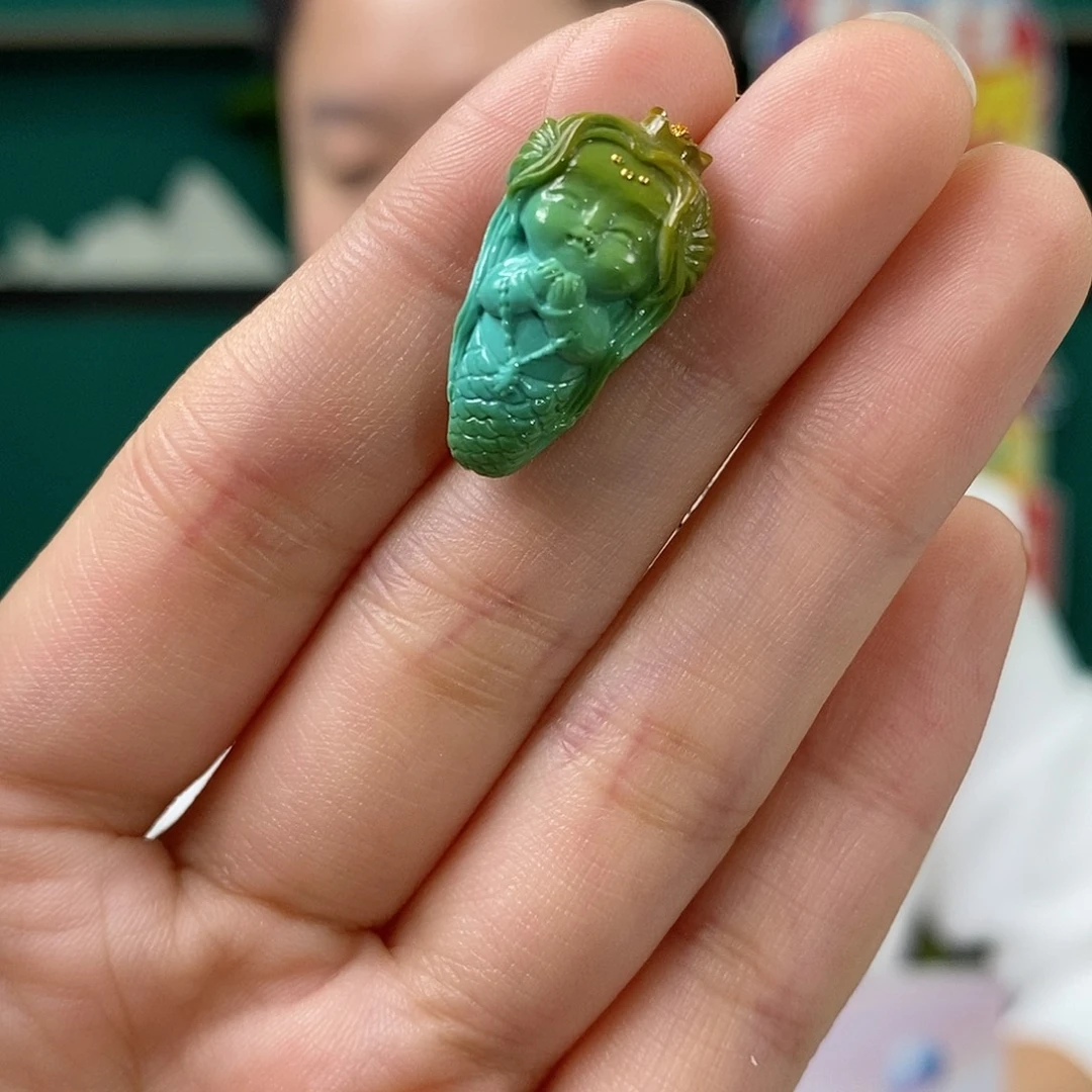 绿松石未镶嵌挂件