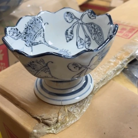 瓷片瑕疵瓷片不退不换。。。。。。。。。。