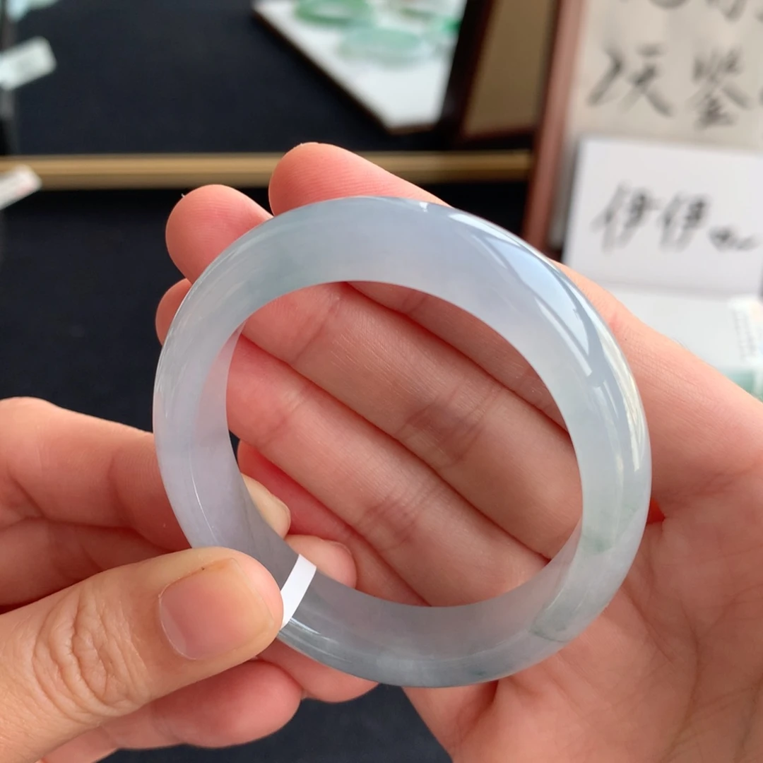 翡翠手镯未镶嵌52贵妃