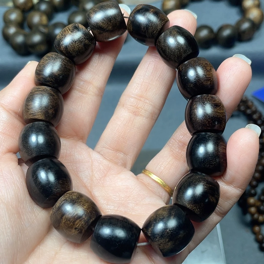 沉香手串白棋瘤疤1.5