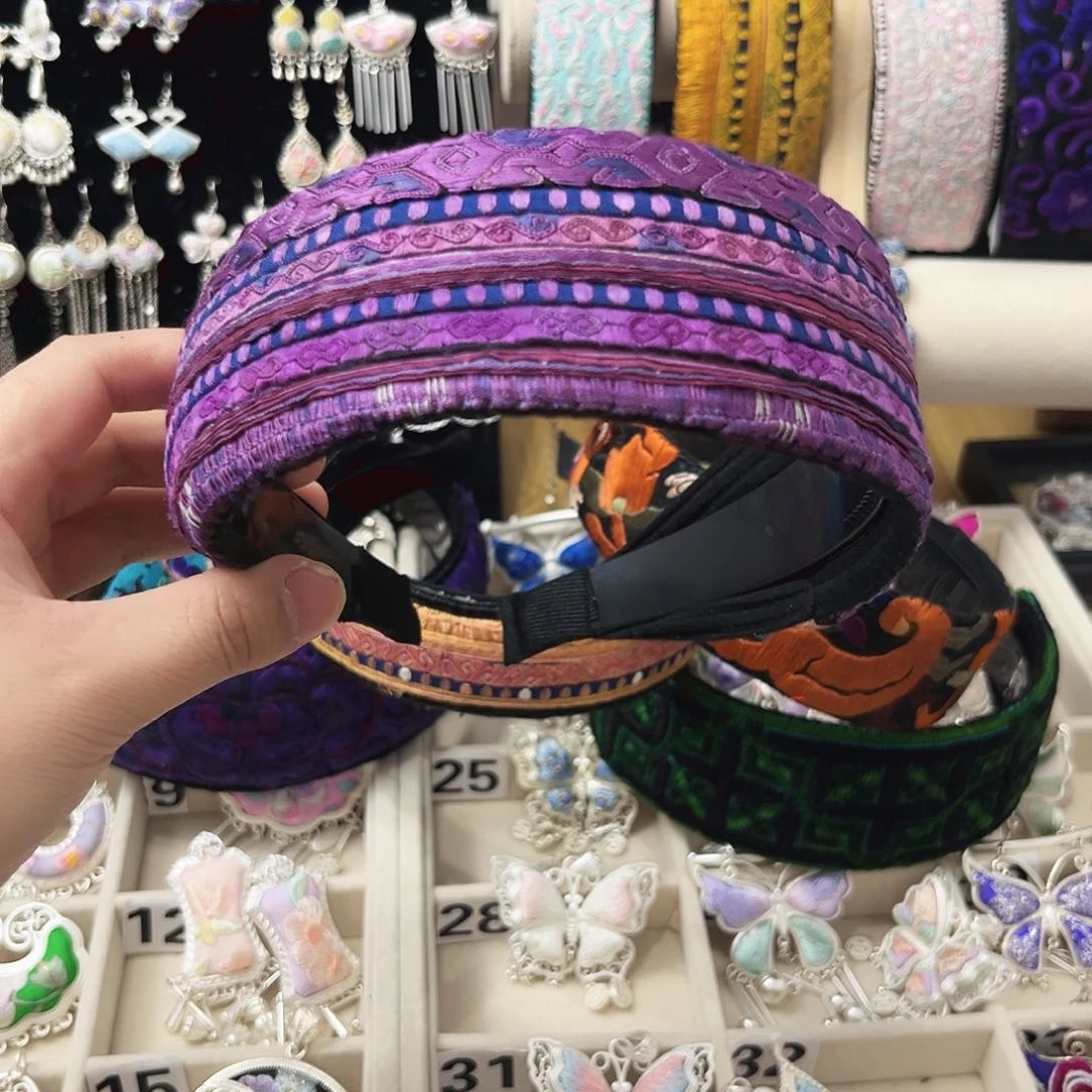 织绣非遗苗绣紫色发箍