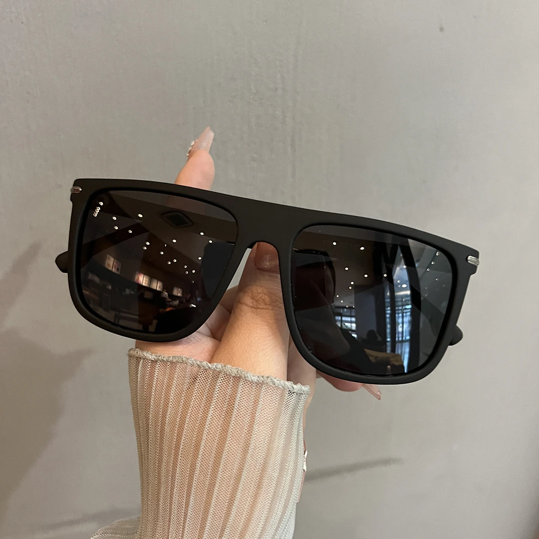2025新款磨砂复古个性防紫外线墨镜女黑色街拍男款偏光太阳镜开车