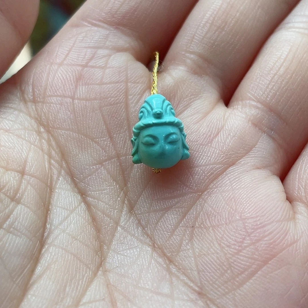 绿松石颈饰未镶嵌