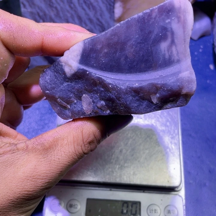 和田玉未镶嵌珠宝半成品