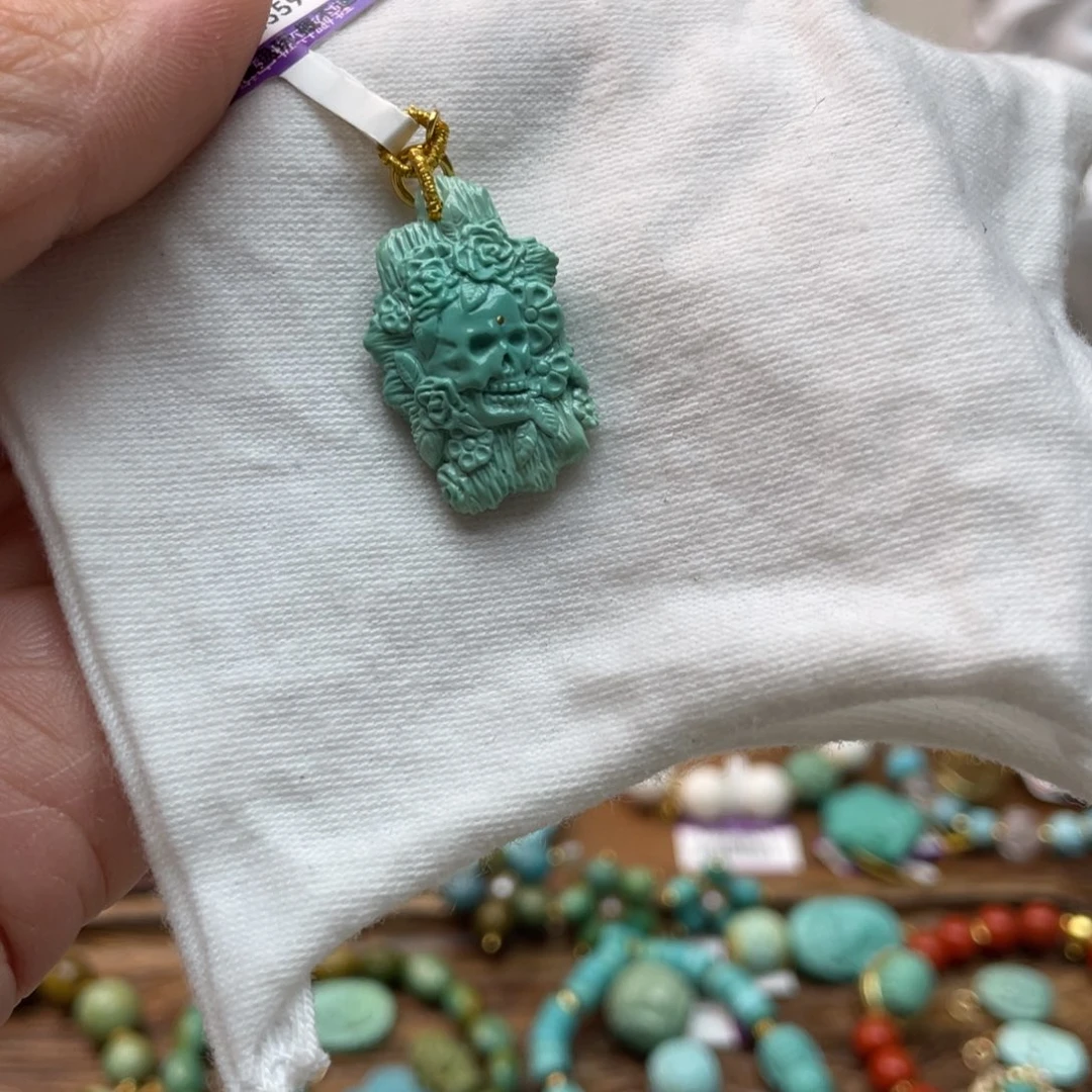 绿松石雕刻件银S925镶嵌