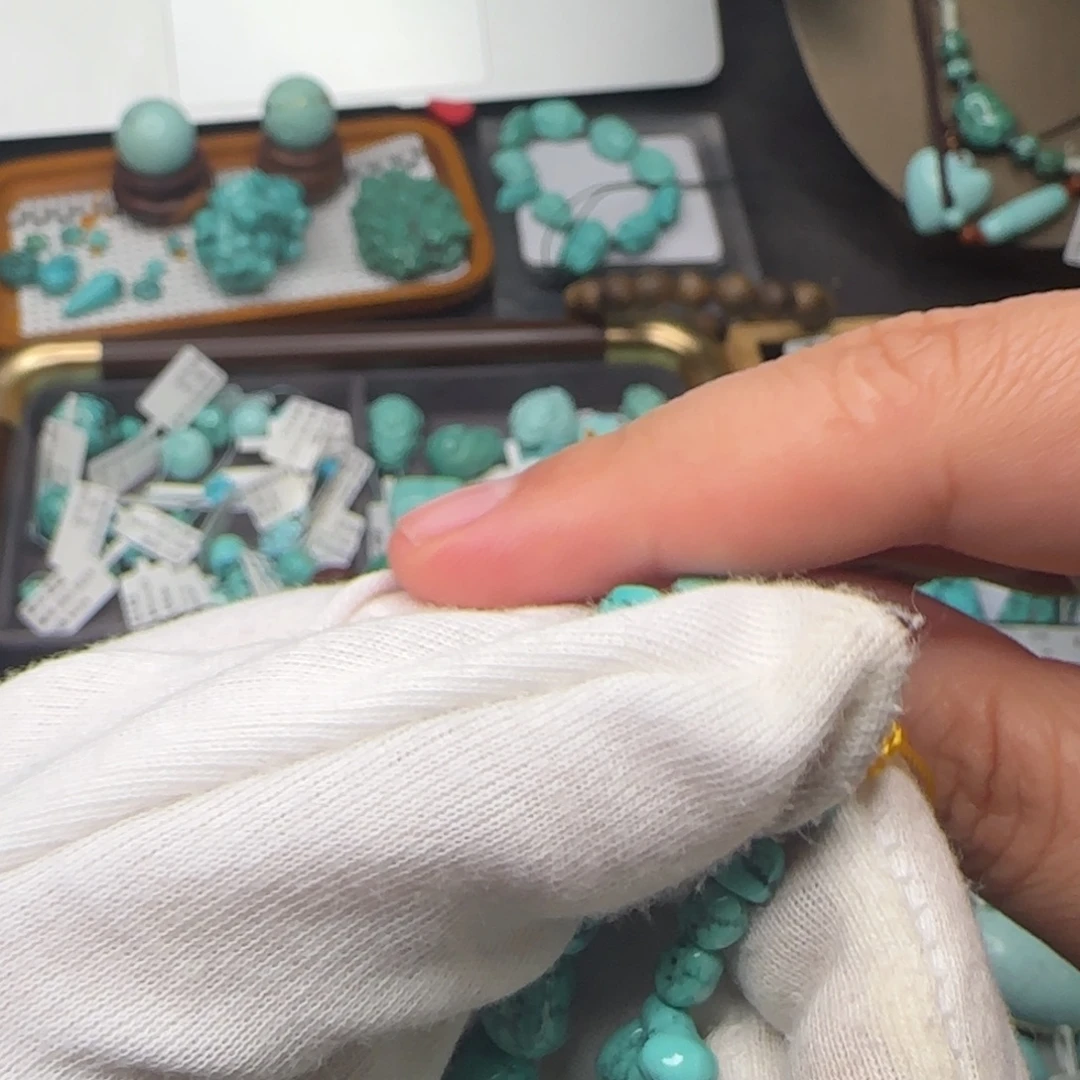 绿松石未镶嵌珠宝奇石