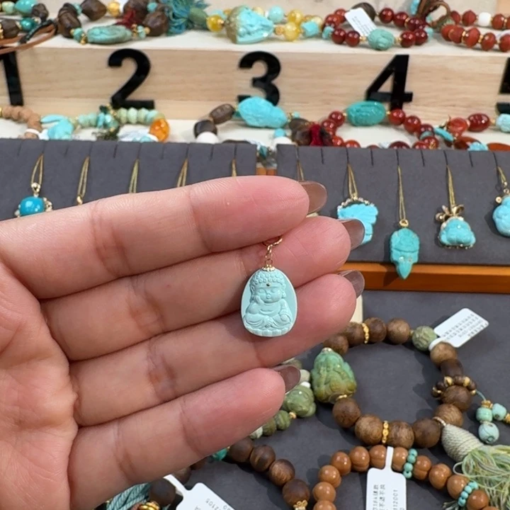 绿松石18K金镶嵌宝宝佛滴流