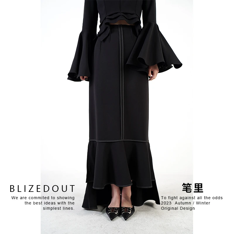 笔里【BLIZEDOUT】独立设计330403黑白两色可选设计感小众半身裙