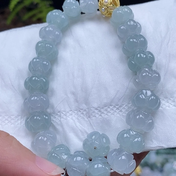 翡翠挂件未镶嵌懿*翡翠珠串