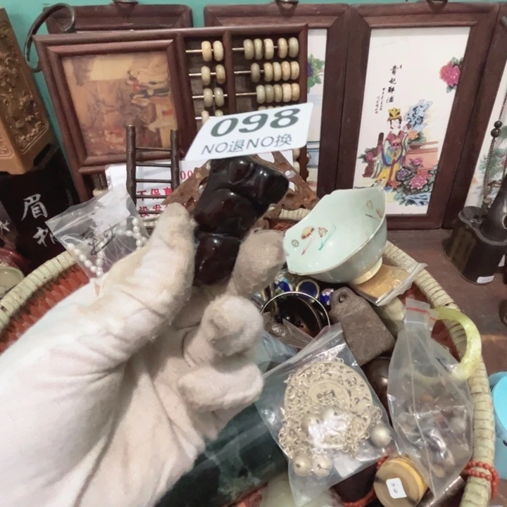 中***兰瓷片直播间火爆热卖