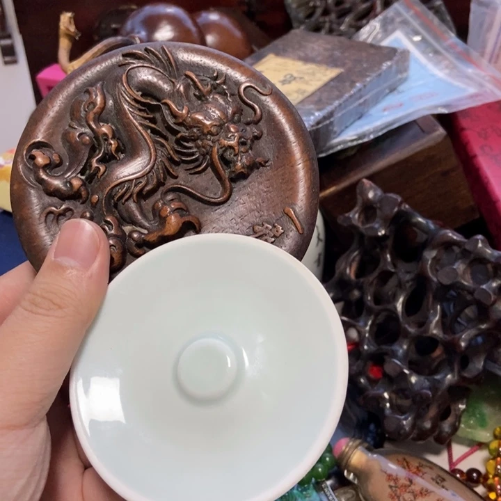 瓷片恍恍惚惚姐姐
