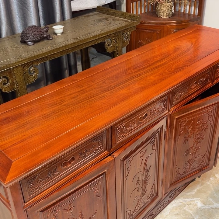 紫檀木类家具餐边柜