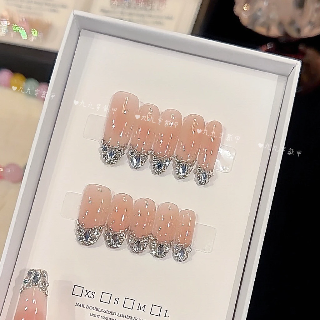 银河 手工穿戴甲腮红冰透银色锆石美甲显白光疗美甲可拆卸穿戴甲