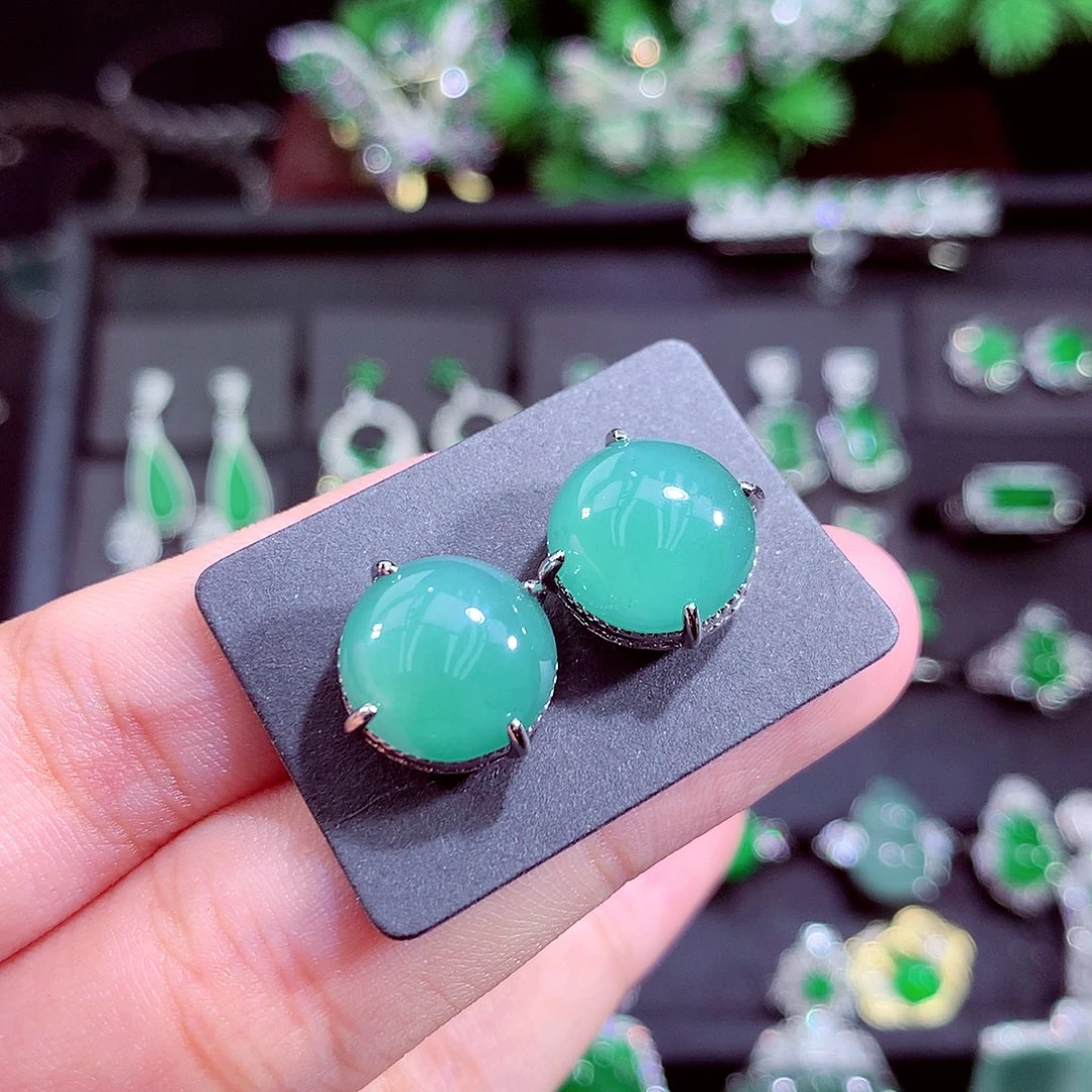 颈饰未镶嵌翡翠天然