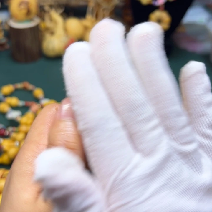 小****塔铝土矿了LJLLJL里咯啦