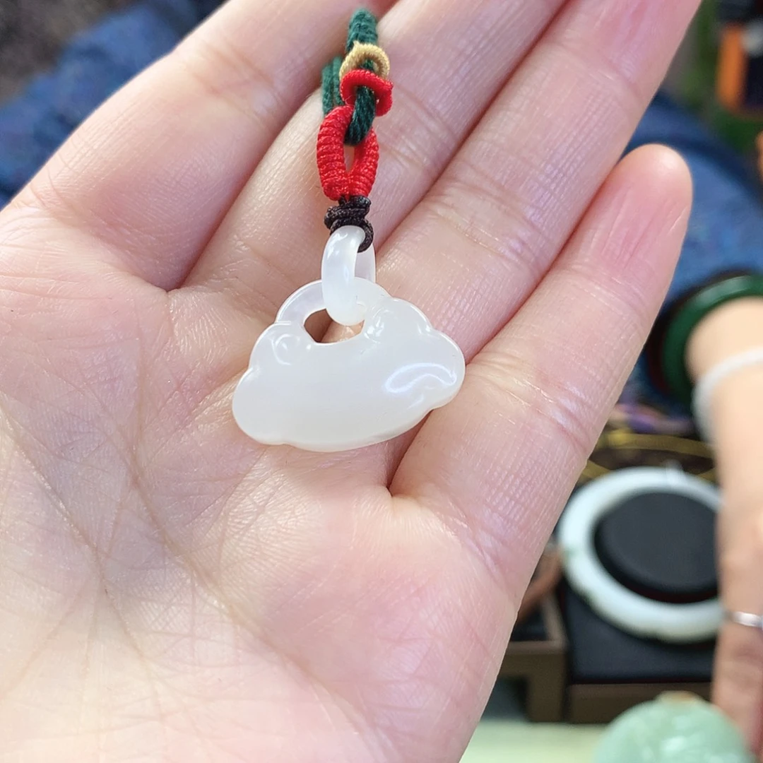 颈饰未镶嵌和田玉（白玉）和田玉双环锁