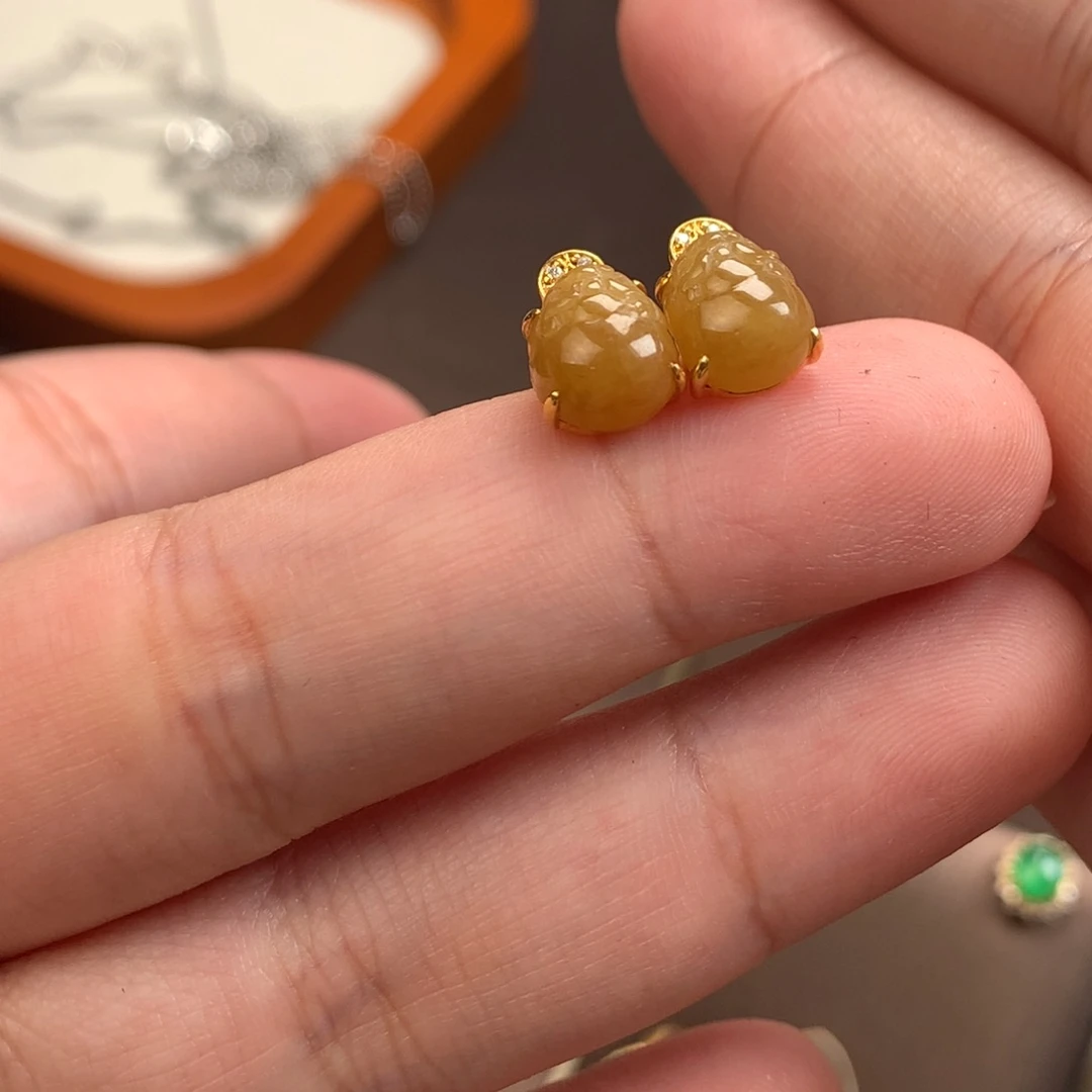 翡翠18K金镶嵌耳饰翡翠