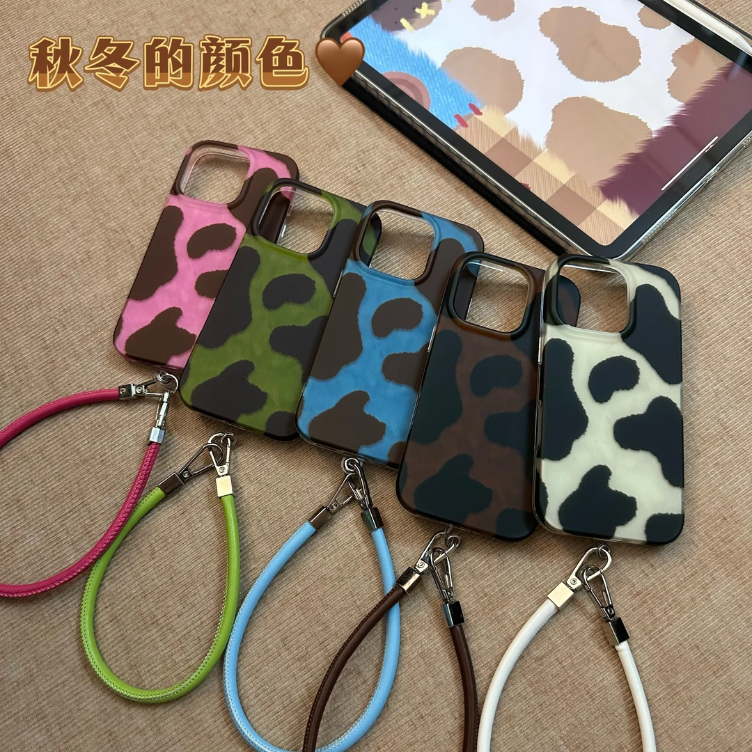 【包相机按键】ins冬日牛奶纹手绳适用苹果171615手机壳iPhone14/13