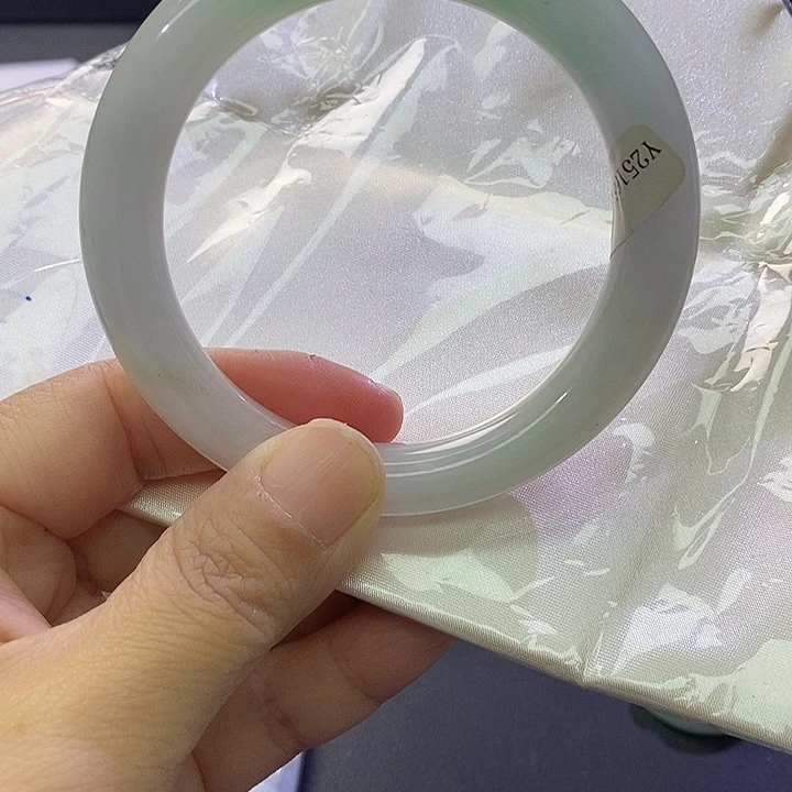 何***无专拍链接，拍哪发哪