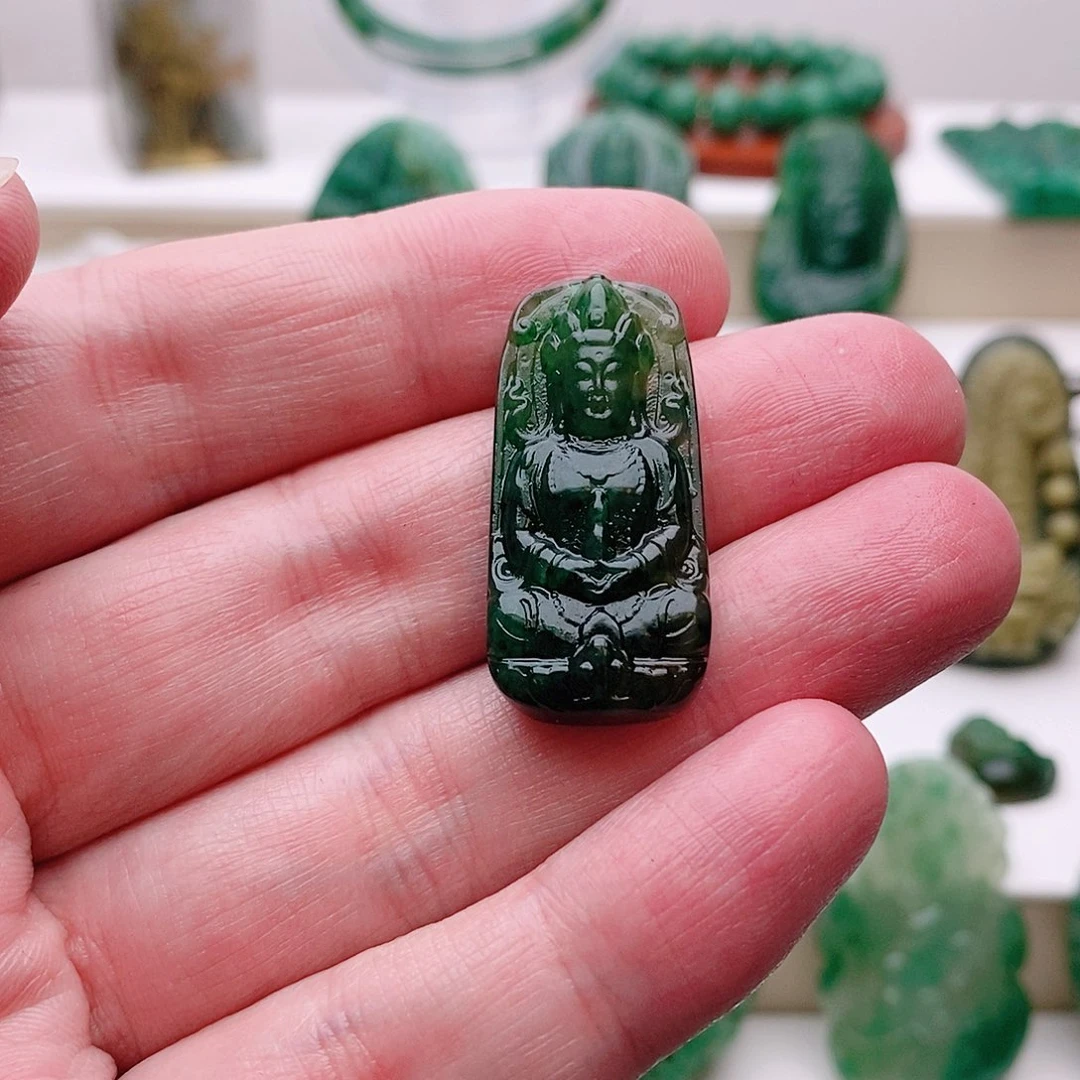 独山玉未镶嵌吊坠