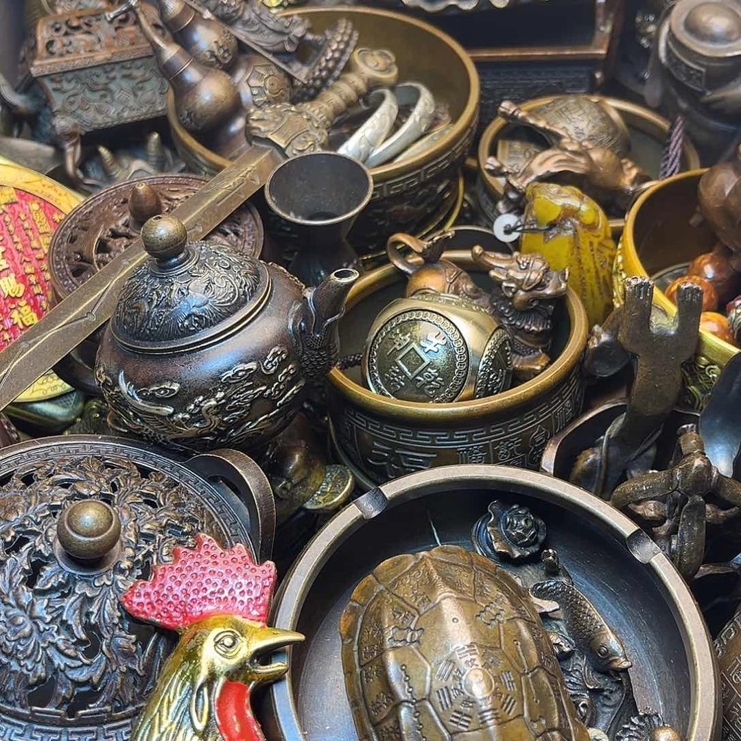 精美铜器工艺品等
