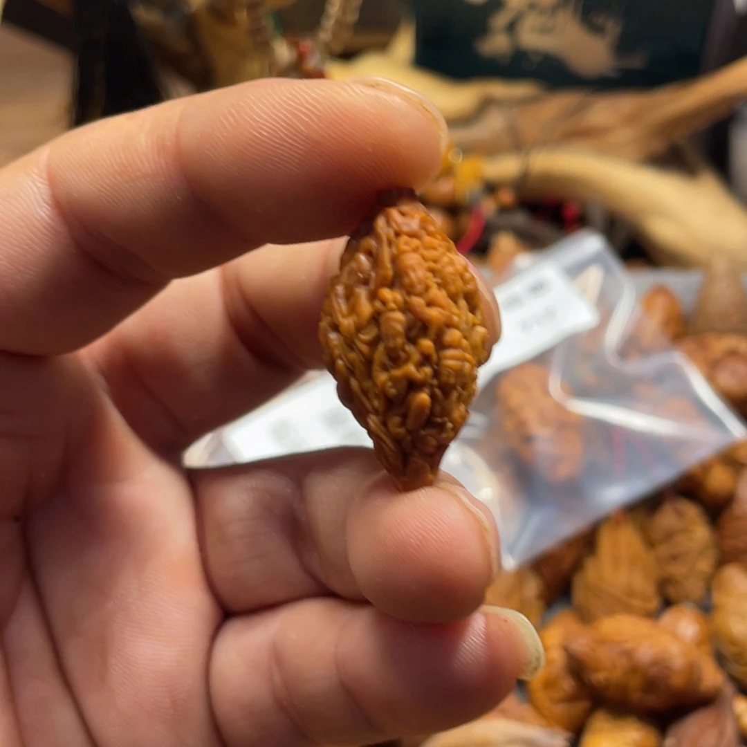 橄榄核手串/手链金陵十二钗690