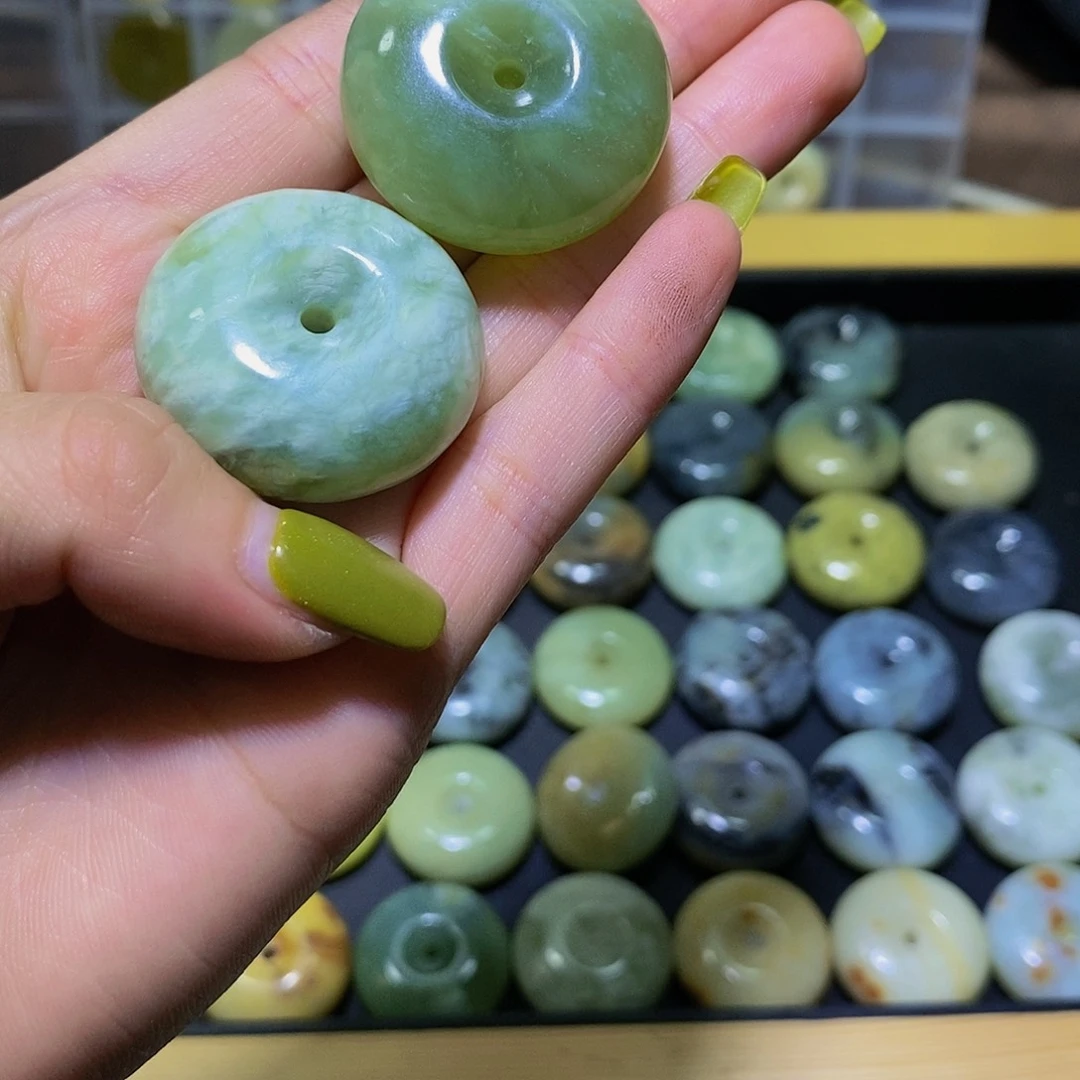 蛇纹石玉其他未镶嵌80