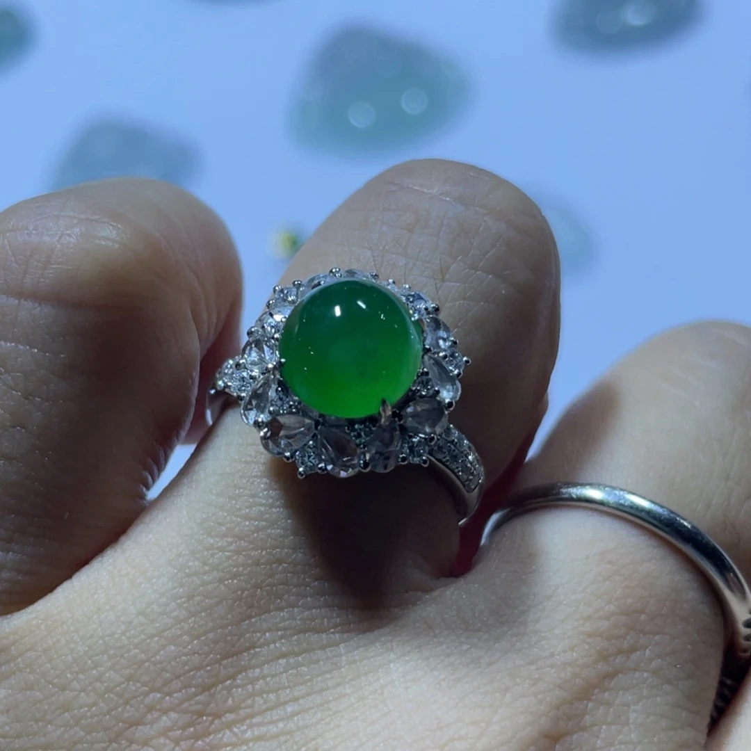 定制翡翠18K金镶嵌蛋面