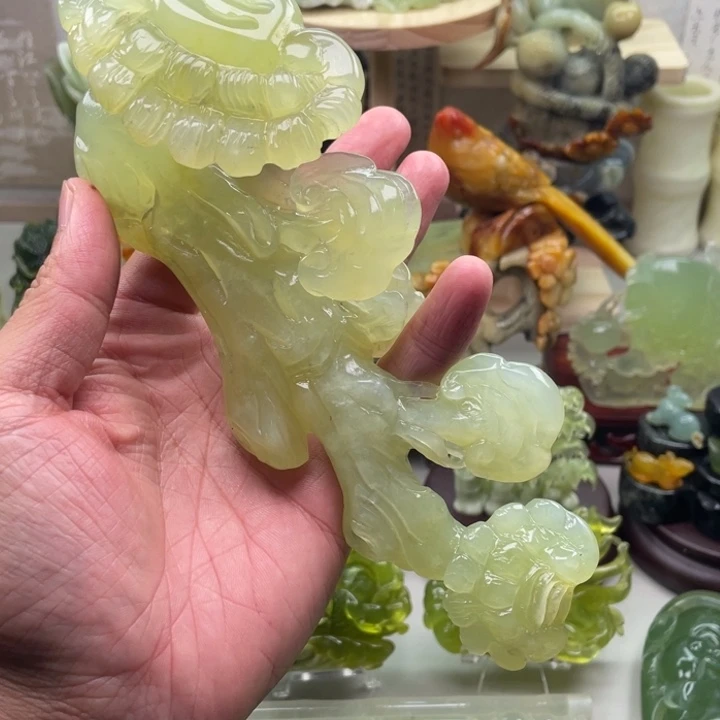 蛇纹石玉未镶嵌四大名玉手把