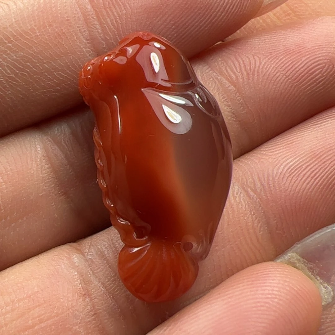 南红玛瑙吊坠未镶嵌