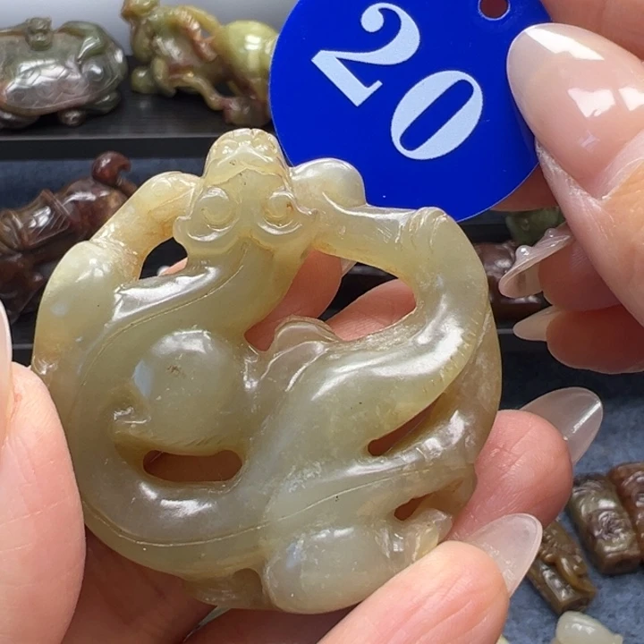 和田玉未镶嵌挂件