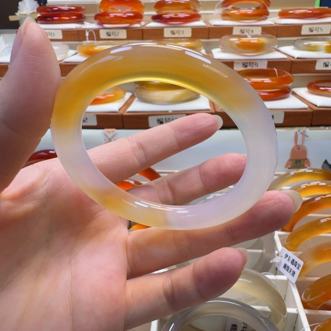 点***麻玛瑙/玉髓手镯未镶嵌