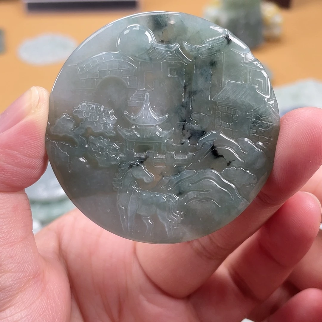 翡翠未镶嵌颈饰翡翠