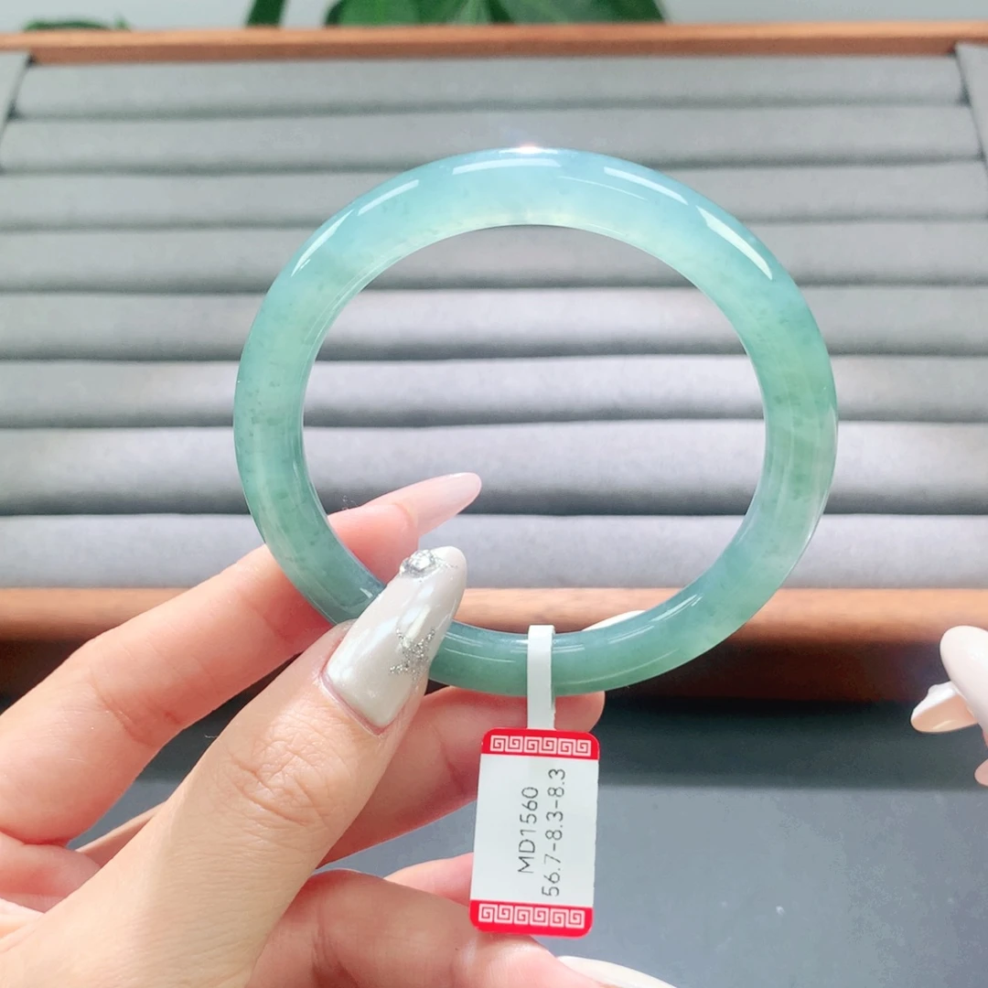 翡翠未镶嵌手镯天然