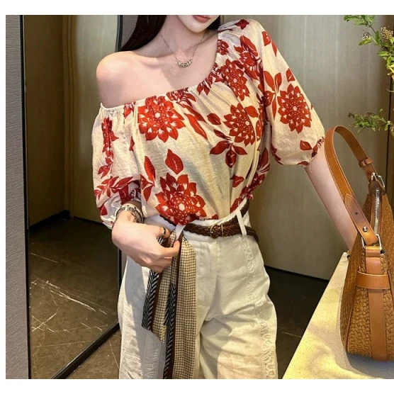 2025夏季新款碎花法式宽松型薄款宽松气质一字肩小女人定制款