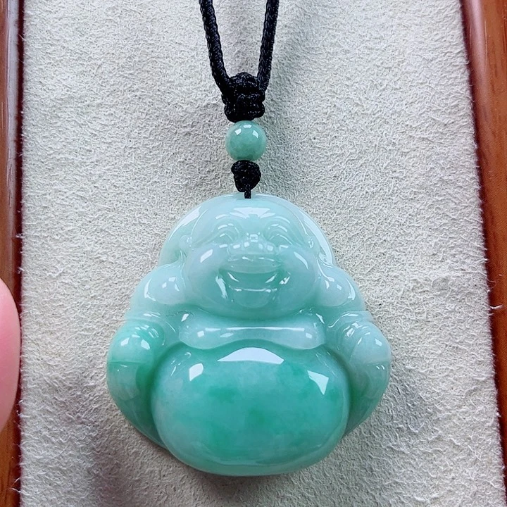 翡翠未镶嵌颈饰孤品