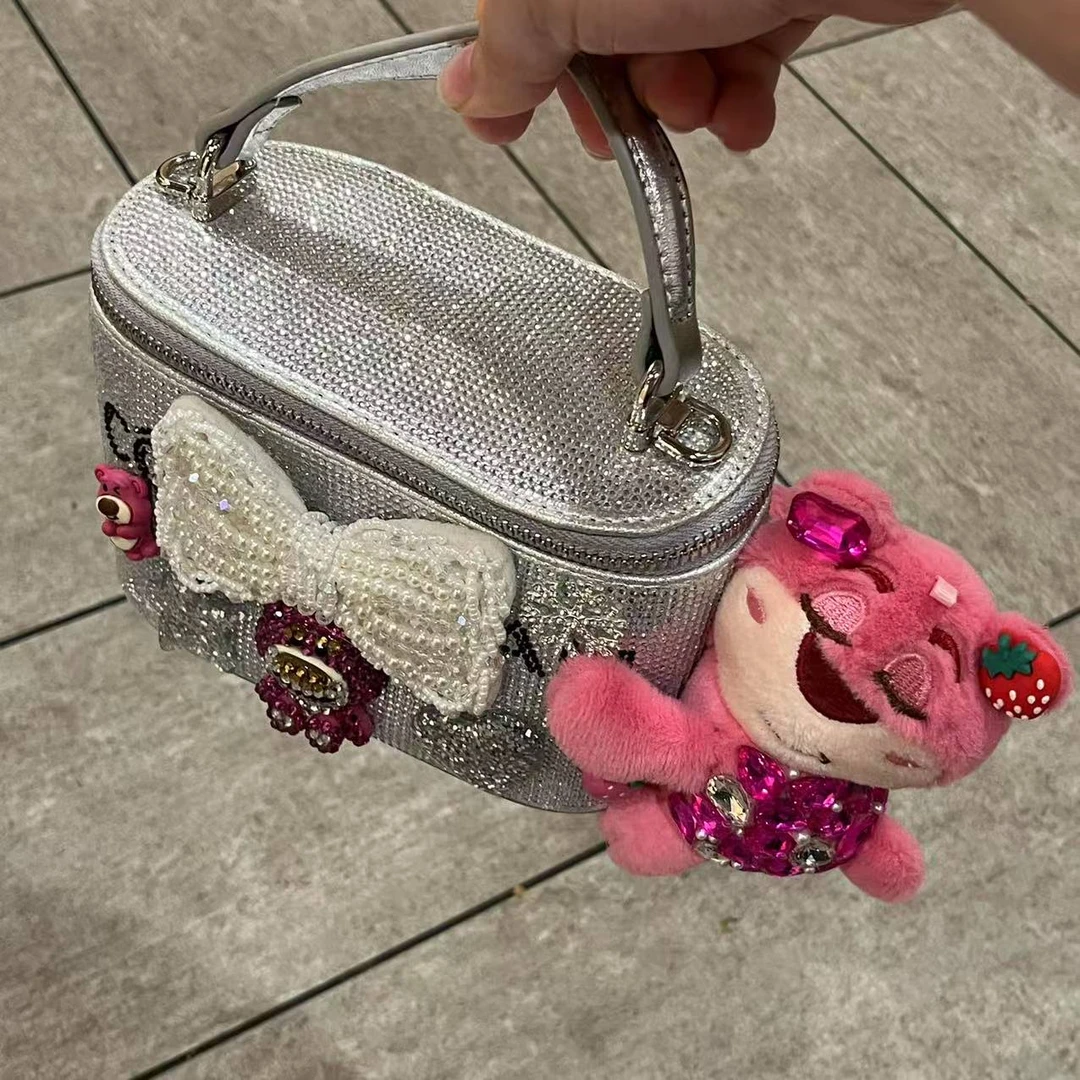 时尚水钻草莓熊手作饭盒包百搭ins风